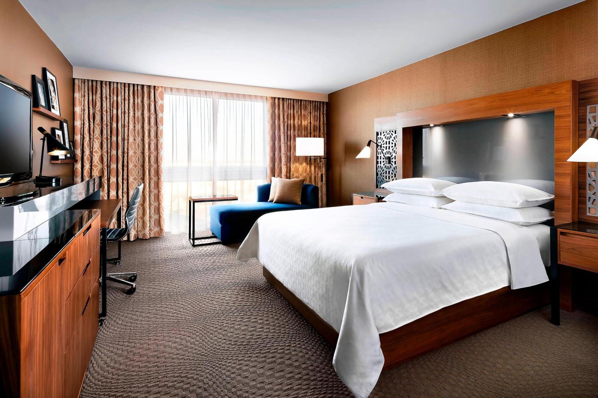 Traditional Guest room 1 King,1543779076:JPEG